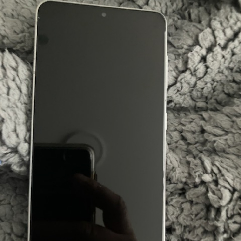 White Samsung 21 5 G Unlocked